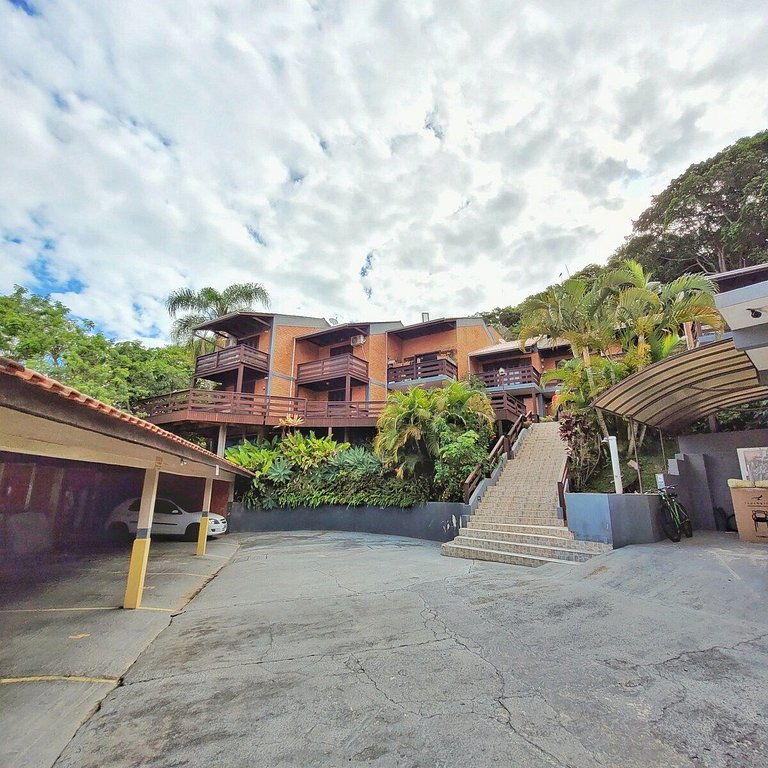 Studio até 4pessoas, 2min Praia Bombinhas Centro