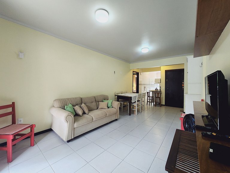 Lindo, confortável p 5 pessoas, 300m Praia