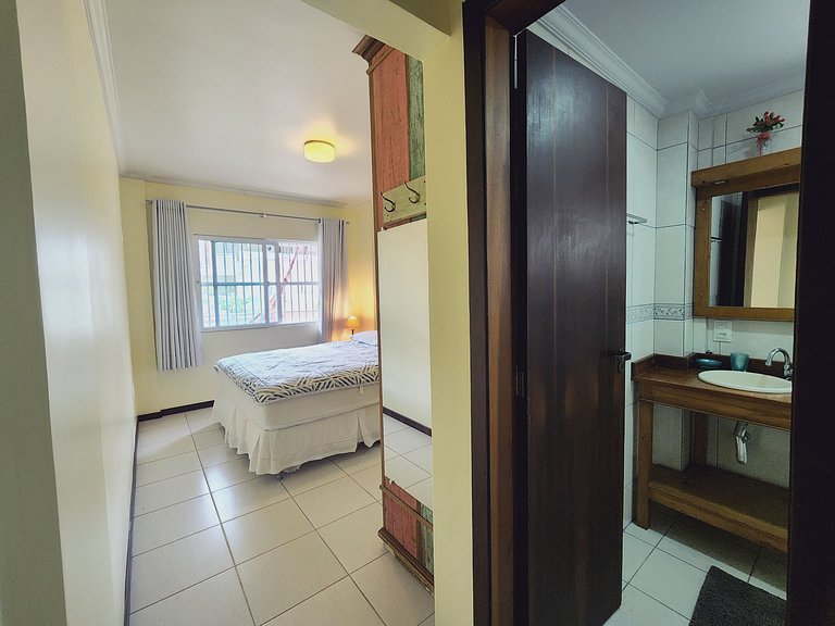 Lindo, confortável p 5 pessoas, 300m Praia