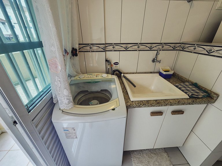 Lindo, confortável p 5 pessoas, 300m Praia