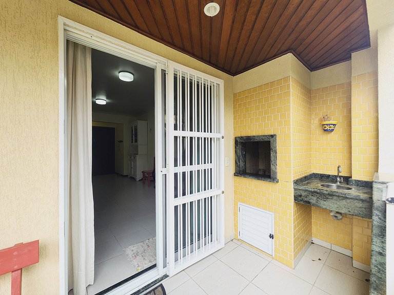 Lindo, confortável p 5 pessoas, 300m Praia