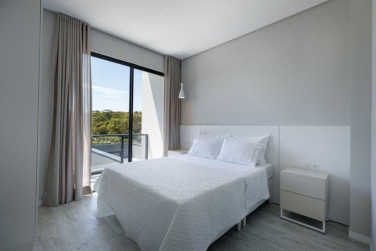 Triplex piscina e jacuzzi, 100m Praia, 3 vagas