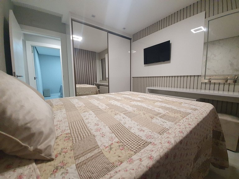 Lindo Apto, Vista Mar Bombinhas, 3quartos, ate 8p