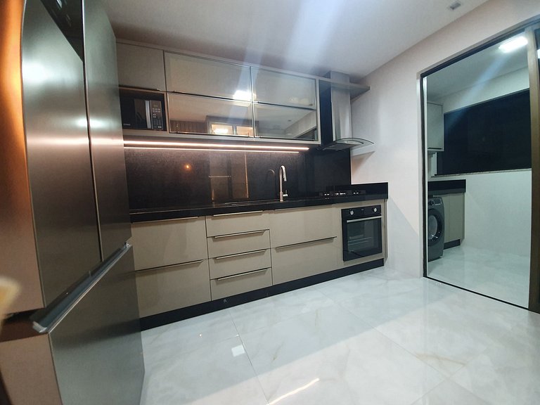 Lindo Apto, Vista Mar Bombinhas, 3quartos, ate 8p