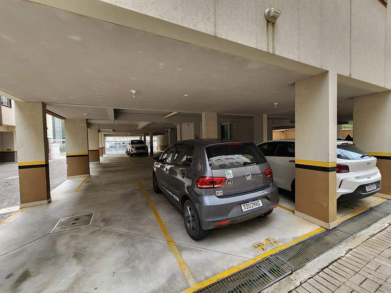 Lindo apto ate 4 pessoas - 500m Bombas