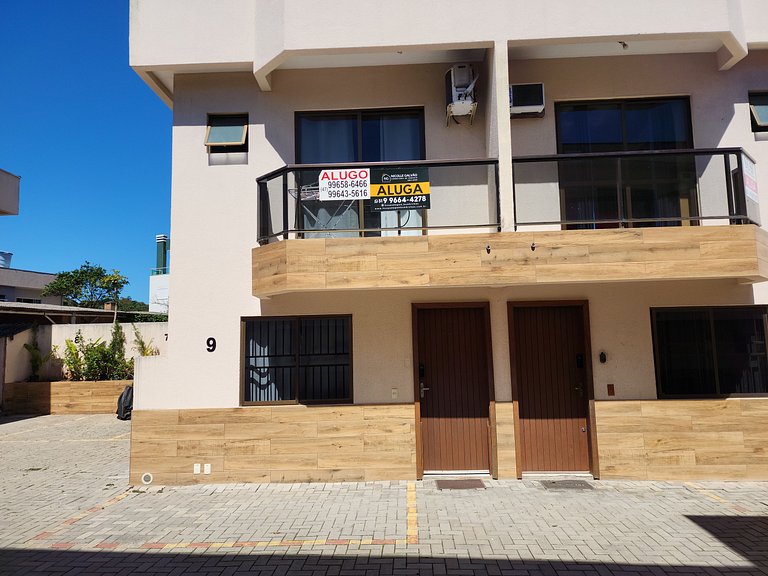 Linda Casa 2 suítes, 30 m praia, até 6 pessoas