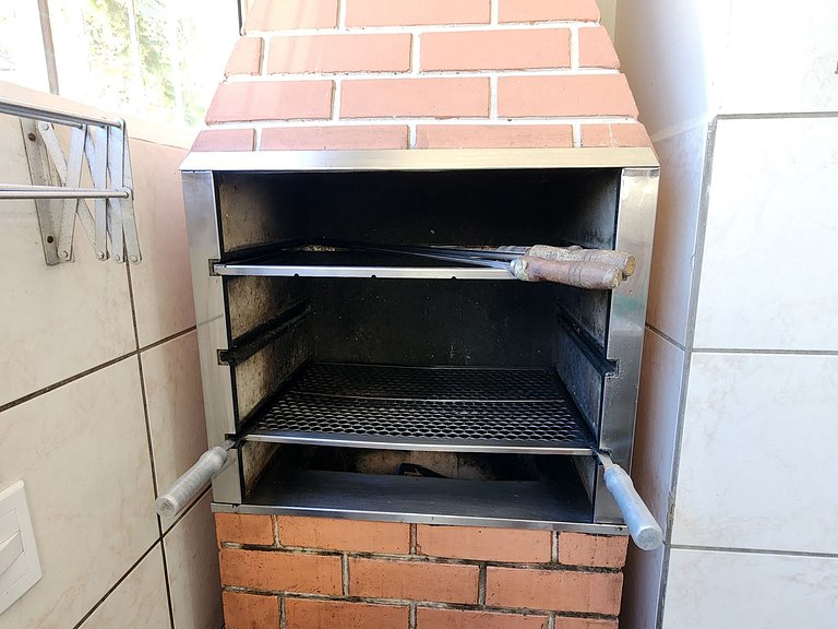 Linda Casa 2 suítes, 30 m praia, até 6 pessoas