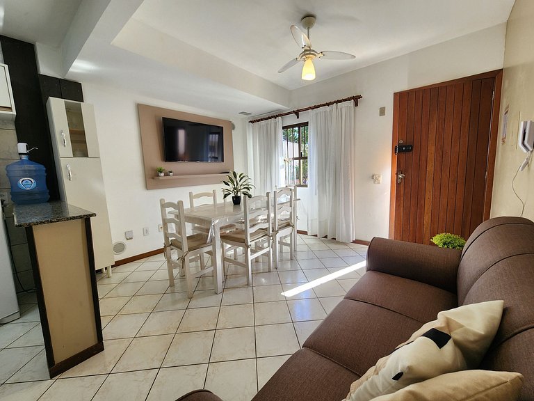30 m praia Bombinhas, 2quartos, 2 WC, 1 vaga