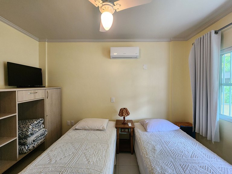 Lindo, confortável p 5 pessoas, 300m Praia