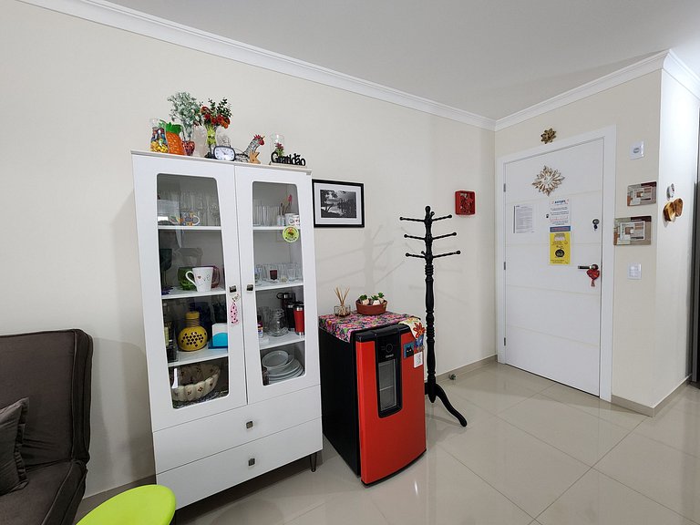 Lindo apto ate 4 pessoas - 500m Bombas