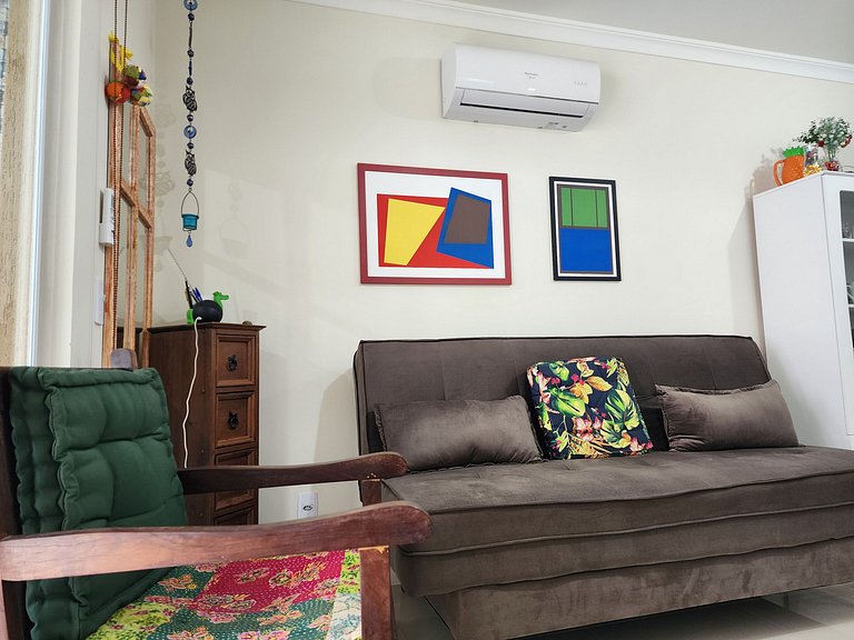 Lindo apto ate 4 pessoas - 500m Bombas