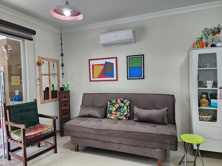 Lindo apto ate 4 pessoas - 500m Bombas