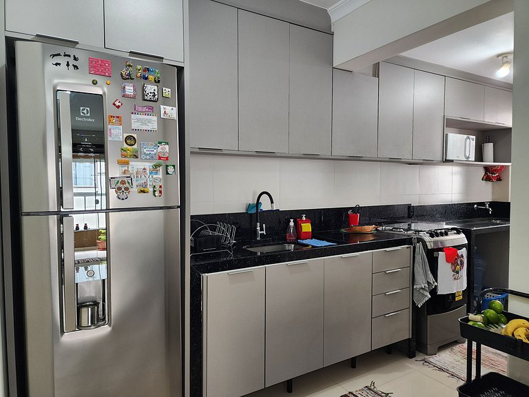 Lindo apto ate 4 pessoas - 500m Bombas