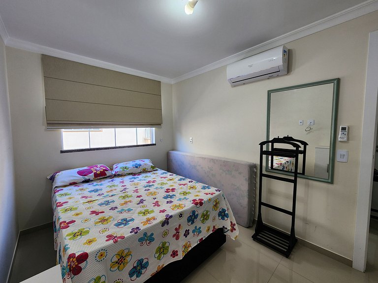 Lindo apto ate 4 pessoas - 500m Bombas