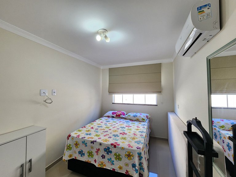 Lindo apto ate 4 pessoas - 500m Bombas