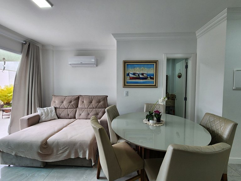 Lindo Duplex com jacuzzi, 100m praia, até 6p