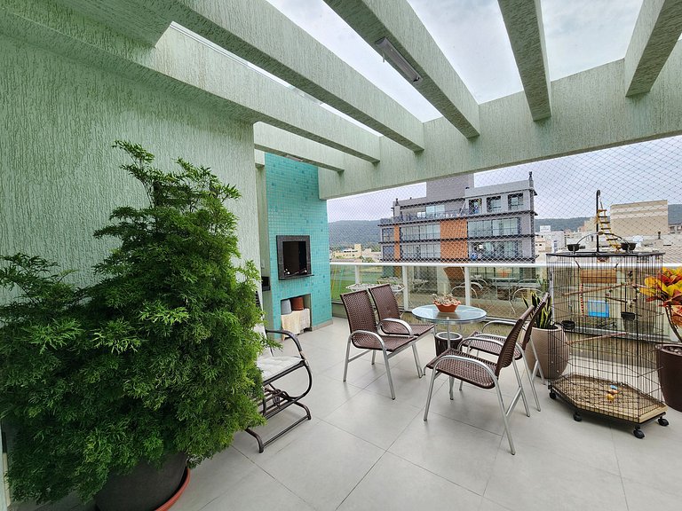 Lindo Duplex com jacuzzi, 100m praia, até 6p