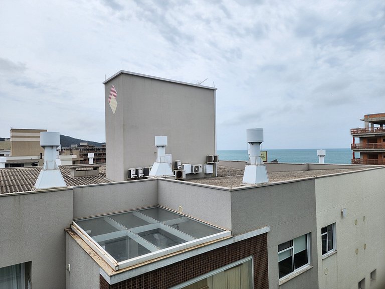 Lindo Duplex com jacuzzi, 100m praia, até 6p