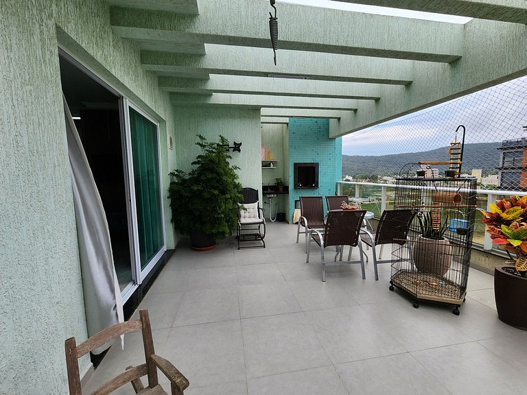 Lindo Duplex com jacuzzi, 100m praia, até 6p