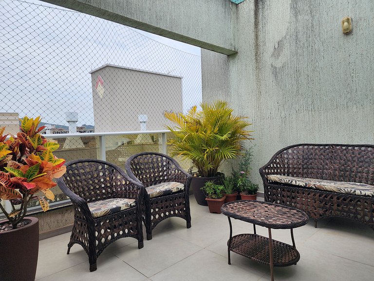 Lindo Duplex com jacuzzi, 100m praia, até 6p