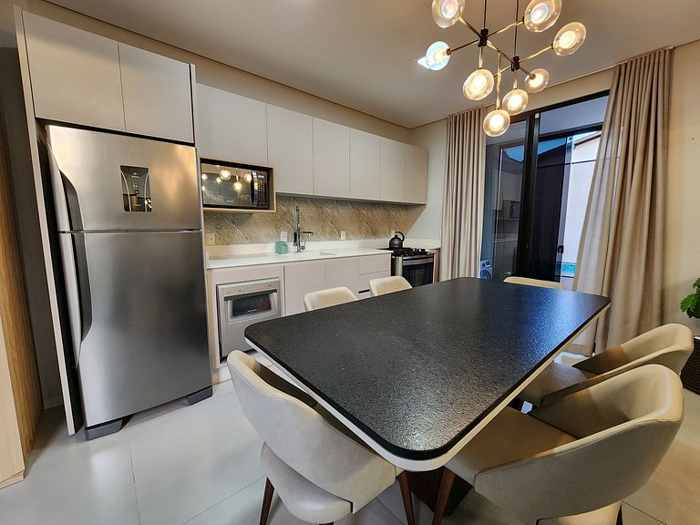 Triplex piscina e jacuzzi, 100m Praia, 3 vagas