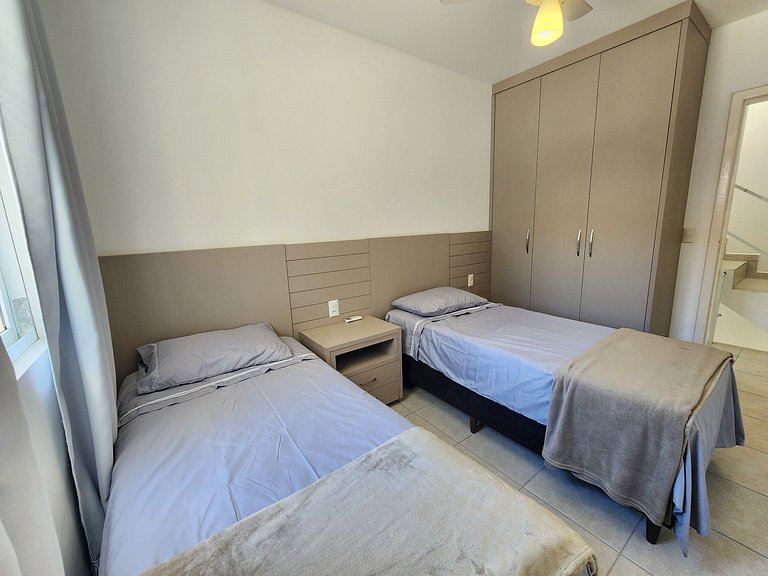 Triplex Vista Praia 4 Ilhas, 6p, Hidromassagem